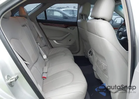 2010 Cadillac Cts Luxury z USA, uszkodzony, nr VIN 1G6DH8EG2A0114875